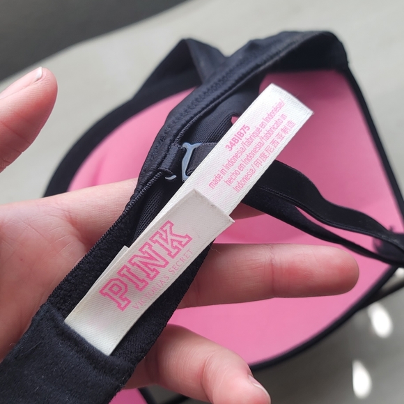 Victoria Secret Bra - Picture 3 of 3